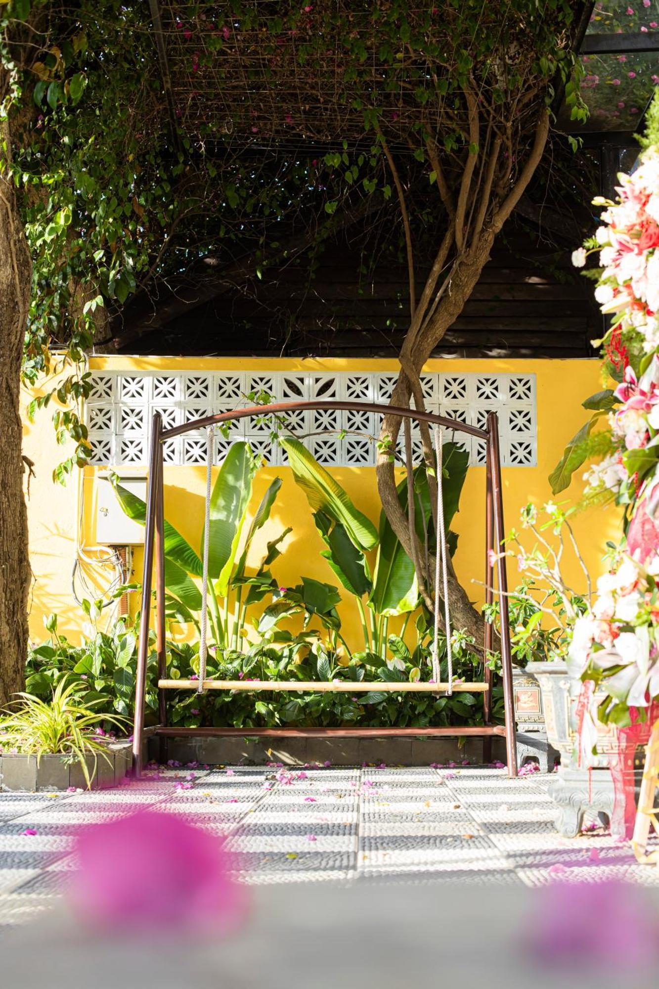 Lancelynk Retreat Hoi An Hotel Exterior photo